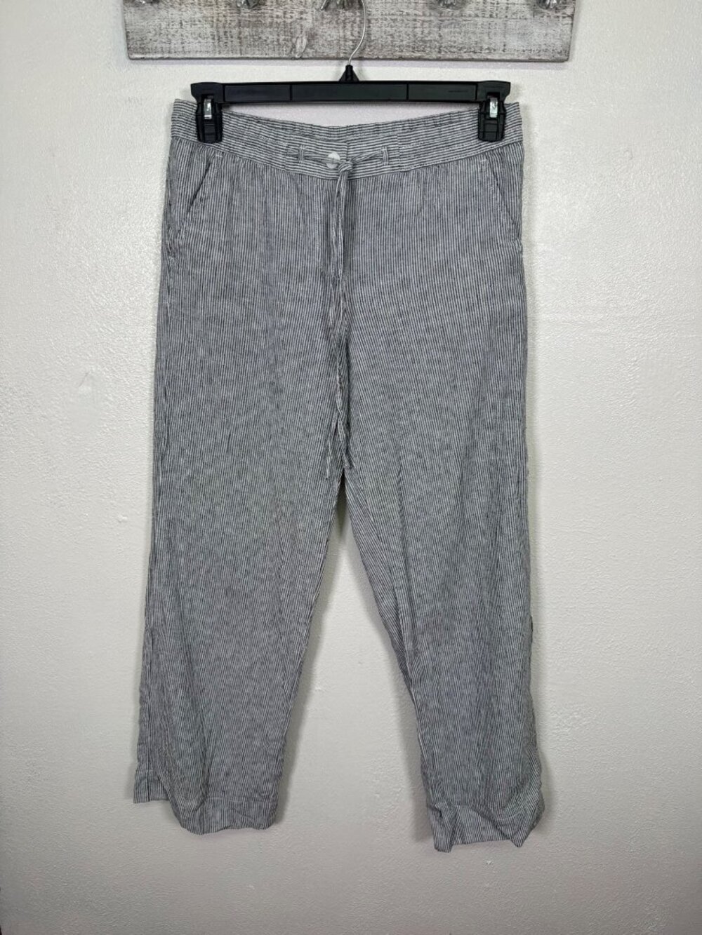 Talbots Pinstripe Linen Blend Wide Leg Crop Pull On Pants Gray White Coastal 8